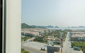 The Moon Boutique Hotel Cat Ba
